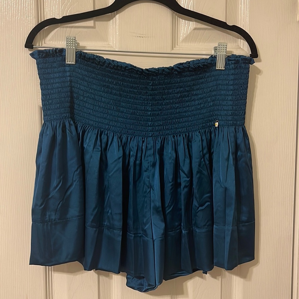 NWT Natural Life shorts! (KOCH DUPE)